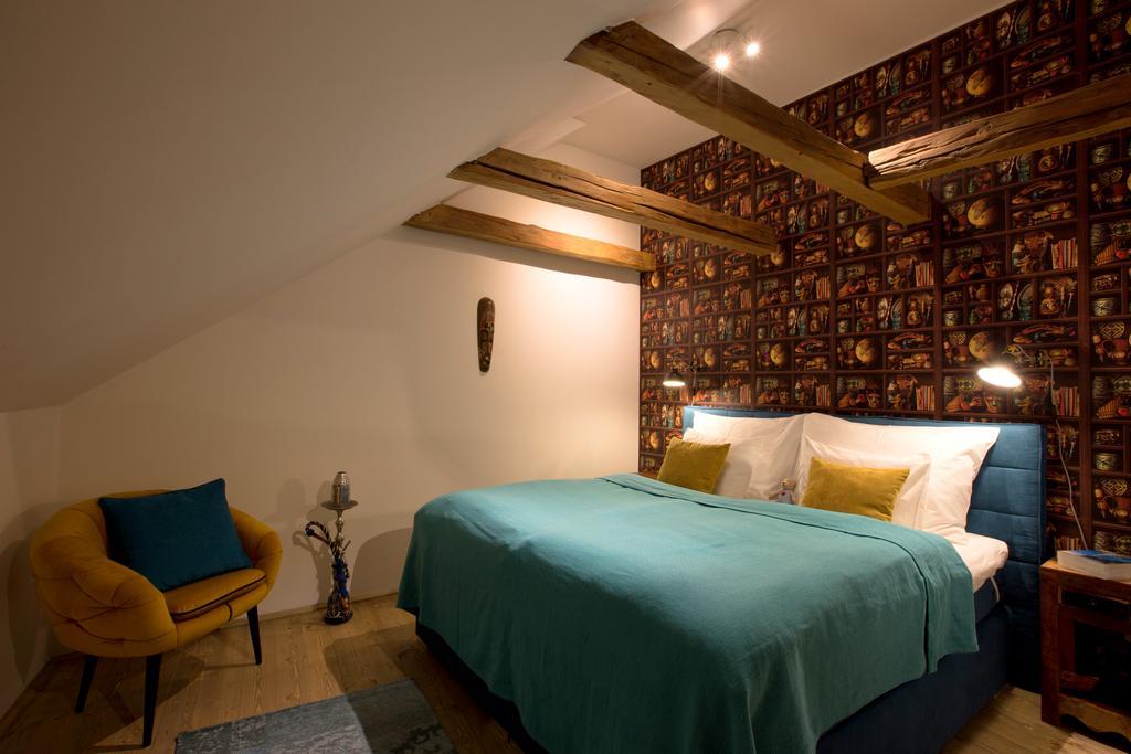 Daire Bohemian Chic 2 Bedroom 2 Bathroom Loft With Hanging Chair Prag