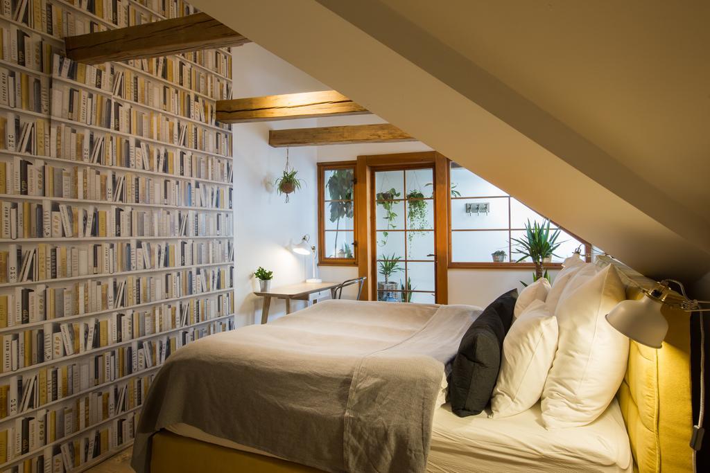 Daire Bohemian Chic 2 Bedroom 2 Bathroom Loft With Hanging Chair Prag